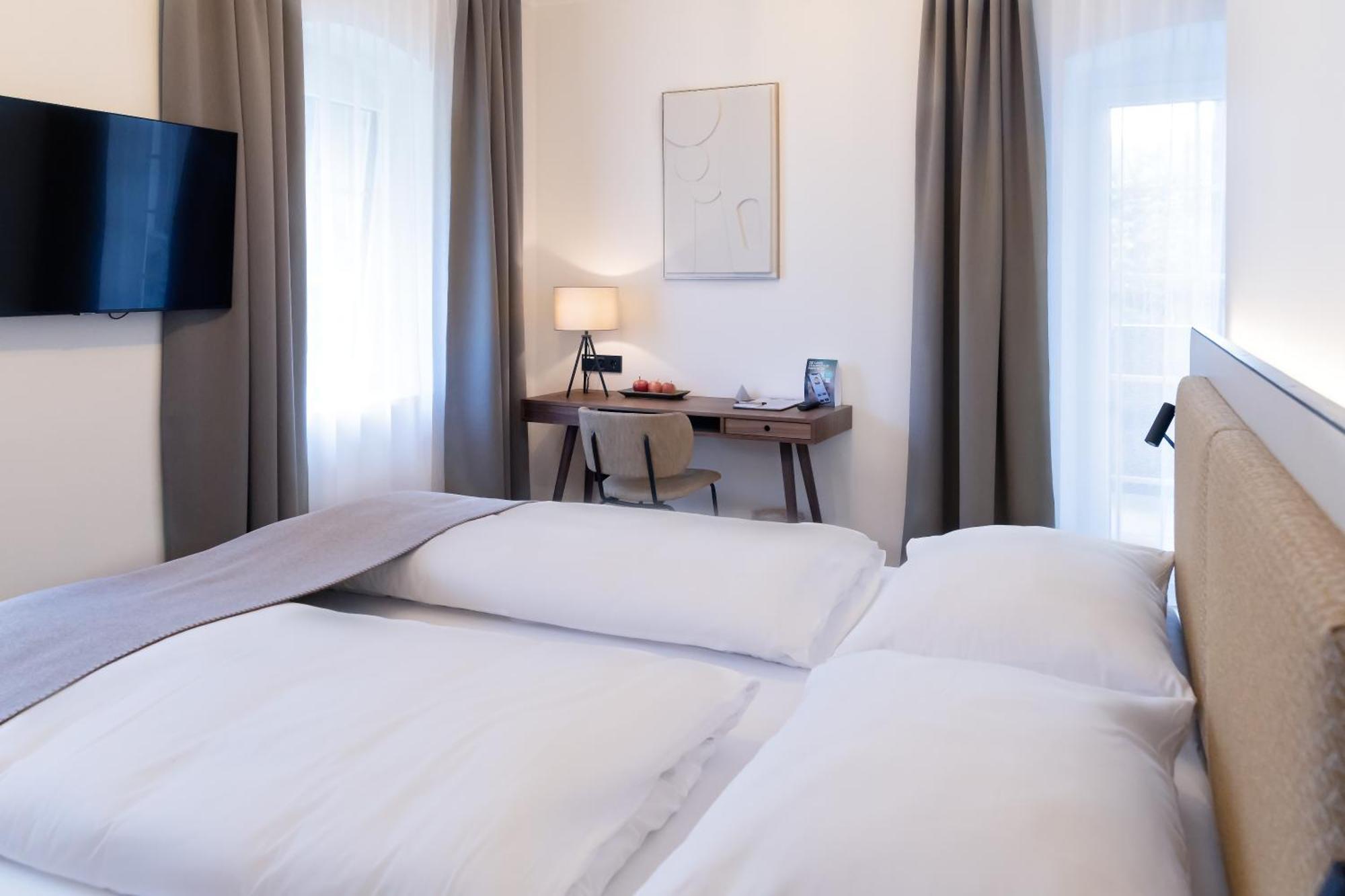 Fruhstuckshotel Scharinger Haag am Hausruck Екстер'єр фото